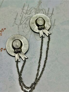 🐈‍⬛🐈‍⬛50%off Vintage Silvery Hat Chatelaine Brooch # cz407